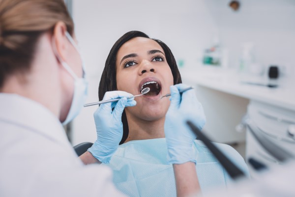 How A General Dentist Treats A Dental Cavity